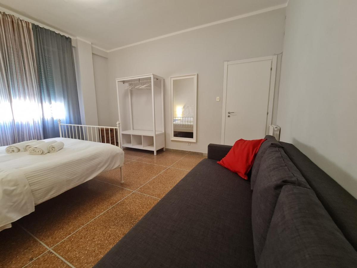 Lc Gramsci Guest House Self Check-In Pise Extérieur photo